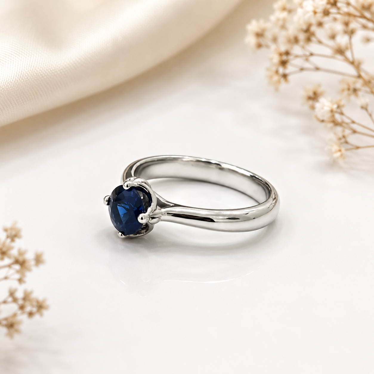 ladies silver ring round 7(white)