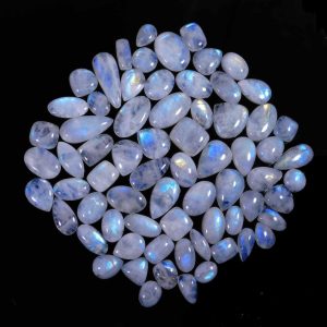 Buy Moon Stone Loose Gemstone per Gram Online UAE | Eleganza Gems
