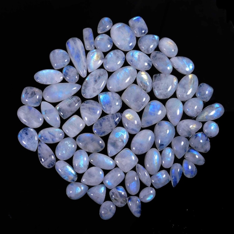 Buy Moon Stone Loose Gemstone per Gram Online UAE | Eleganza Gems