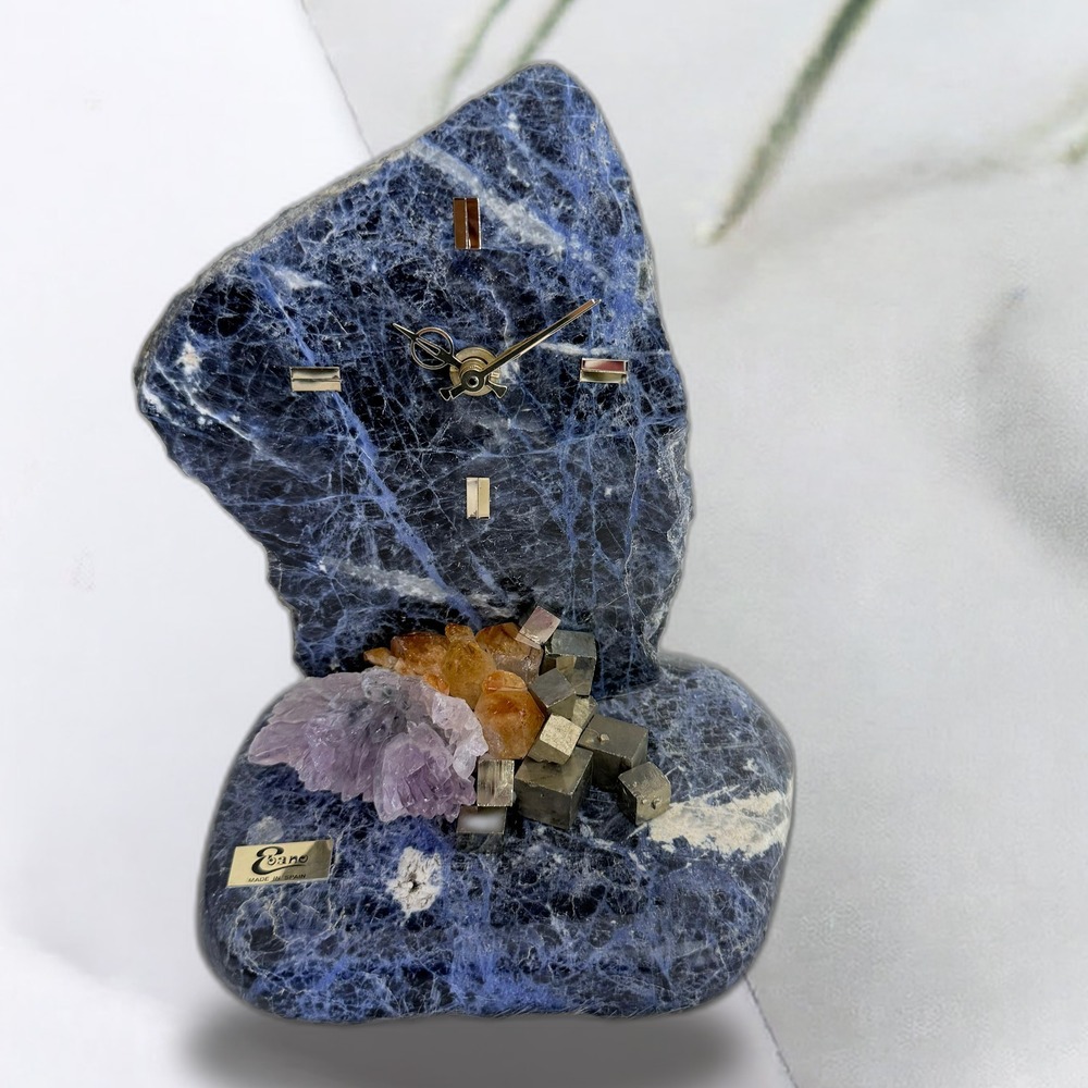Royal Gem Clock – Premium Natural Gemstone Decorative Timepiece