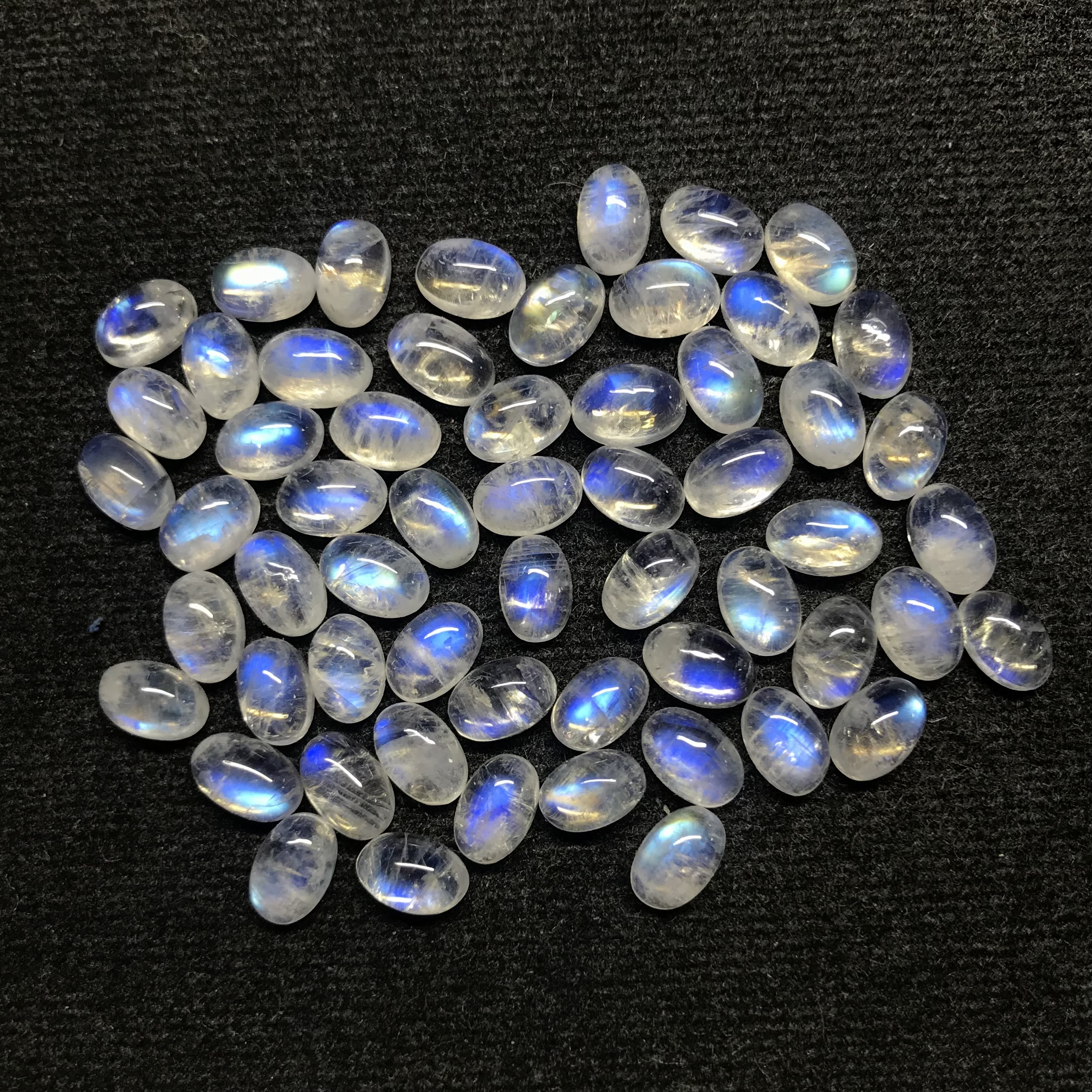 Buy Moon Stone Loose Gemstone per Gram Online UAE | Eleganza Gems