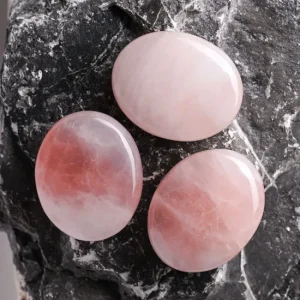 Buy Rose Quartz Loose Gemstone per Gram Online UAE | Eleganza Gems