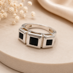 ladies silver ring round 4(black)