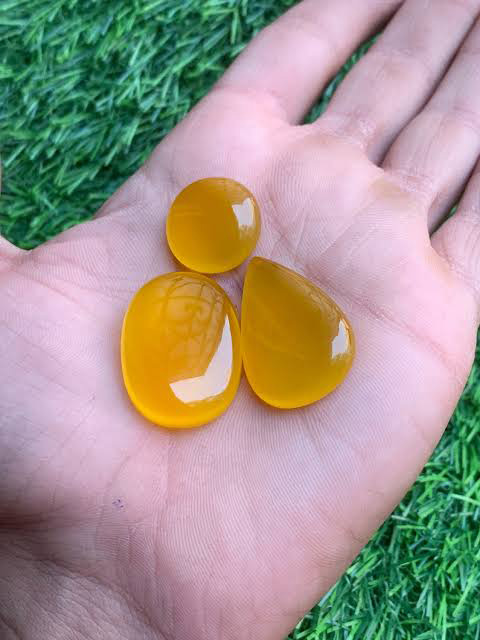 Buy Yellow Onyx Loose Gemstone per Gram Online UAE | Eleganza Gems