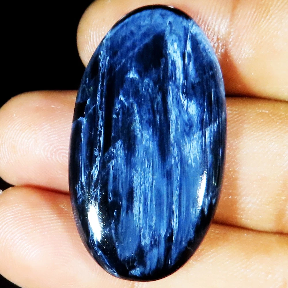 Buy Synthetic Sapphire Loose Gemstone per Gram Online UAE | Eleganza Gems